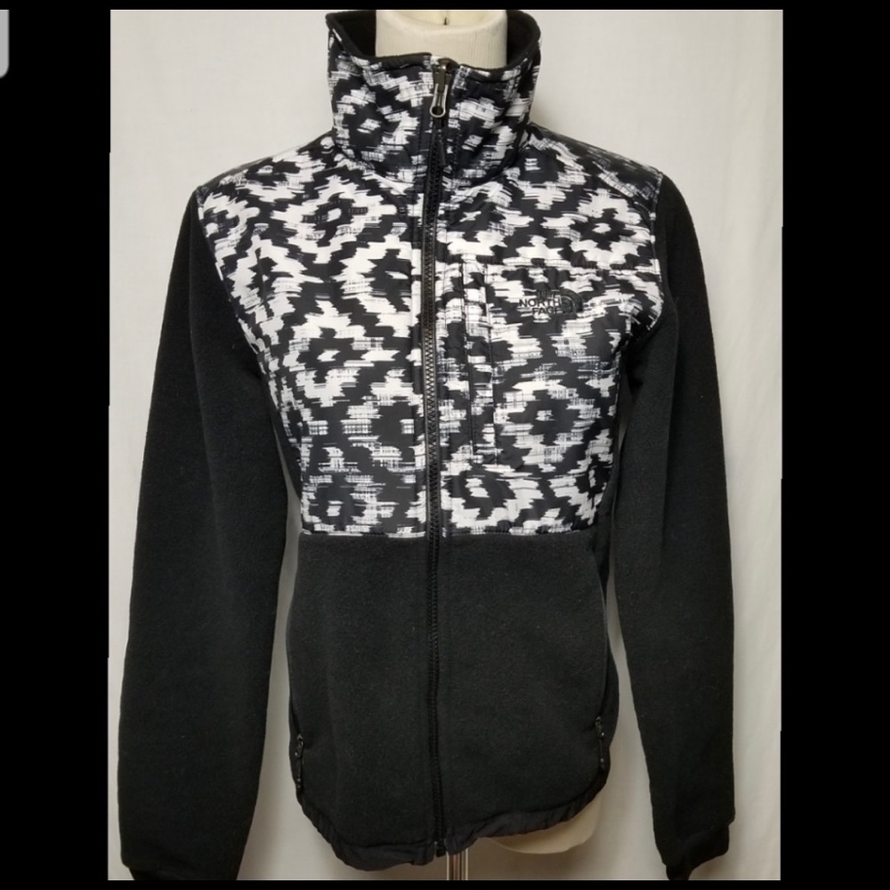 The North Face Aztec fleece, size XS. Basically new hardly worn $38